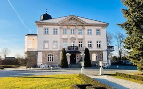 Schloss Braunau